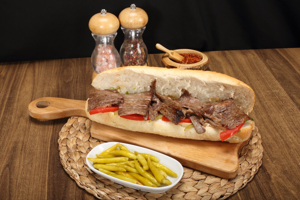 Ekmek Arası Et Döner